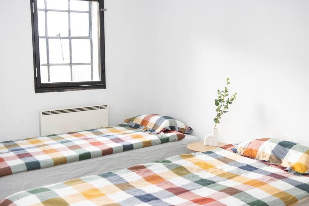 Historical Malt Factory Apartment, 6 Bedrooms, Sleeps 12 , Hot Tub Helsingborg Esterno foto