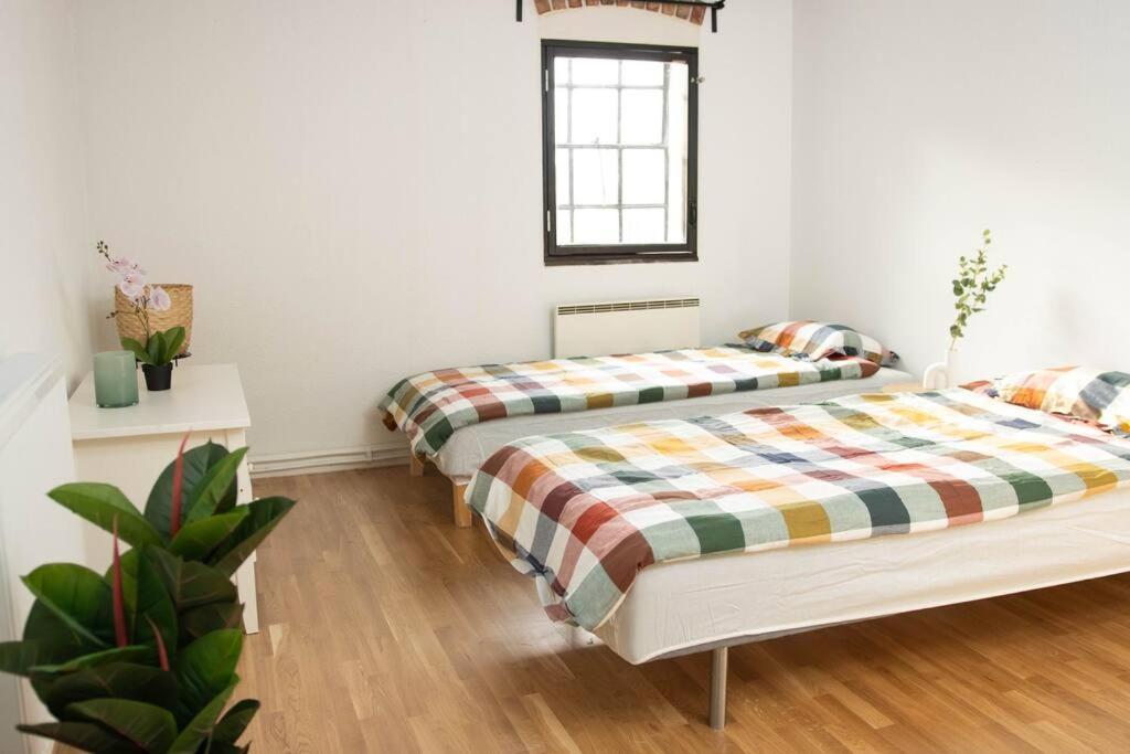 Historical Malt Factory Apartment, 6 Bedrooms, Sleeps 12 , Hot Tub Helsingborg Esterno foto
